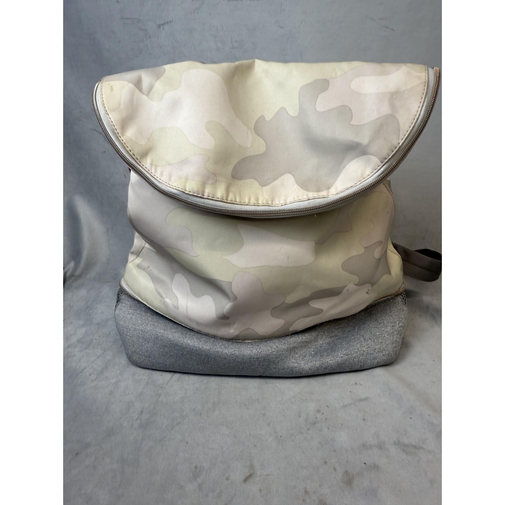 Stella & Dot Backpack Womens Gray White Camo Zip‎ Pockets Large Travel Bag Gym